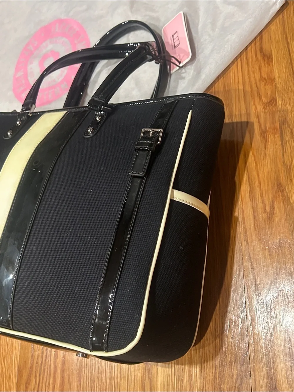 Jackie Smith Black and Cream Paneled Tote with Star Charm new with tags bag